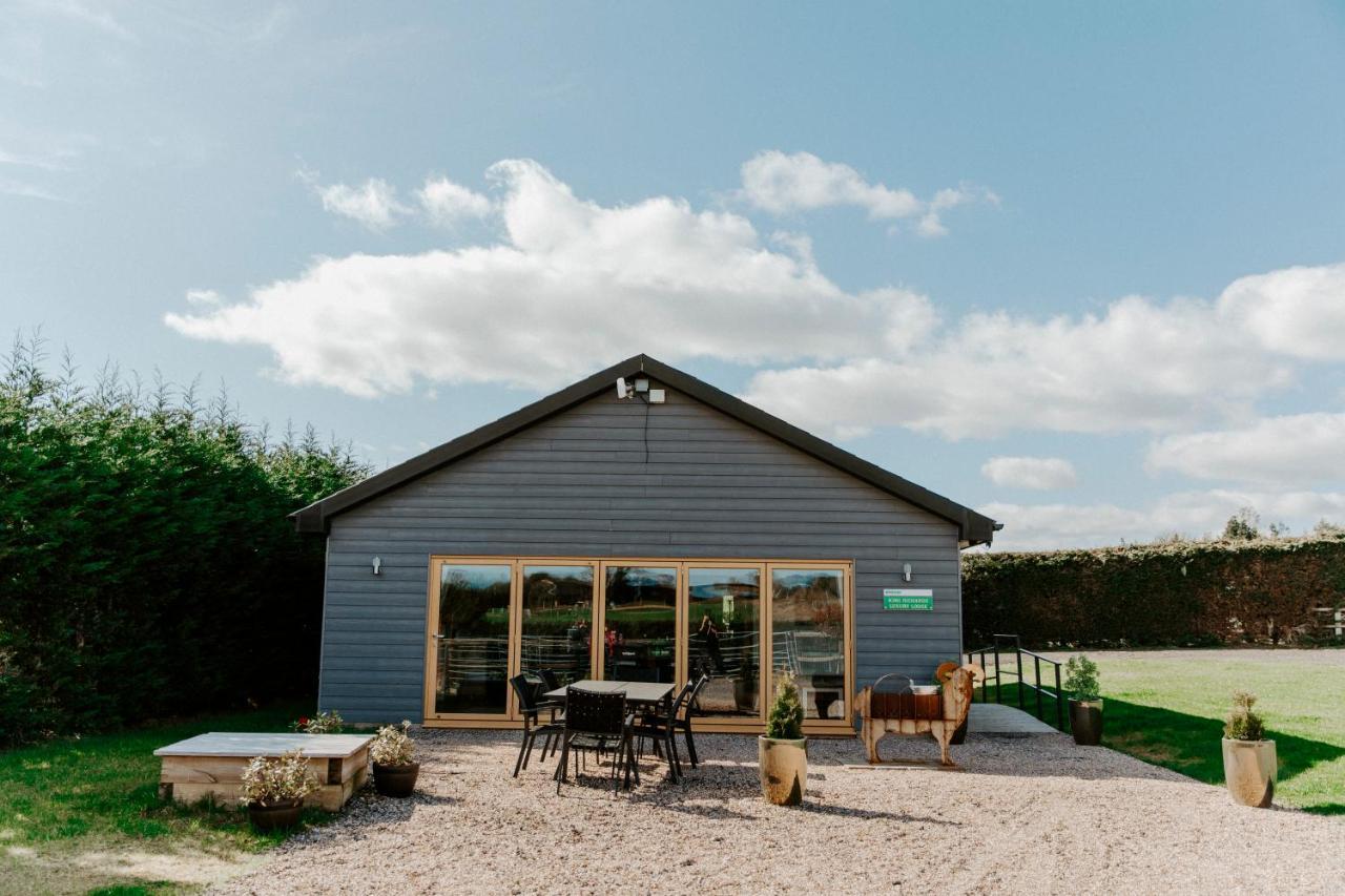 King Richard'S Luxury Lodge - Sleeps Up To 8 ,Dog Friendly ,Near Sherwood Forest At Fairview Farm In Nottingham Set In 88 Acres And Great For Groups,Family Gatherings,Corporate Events Exterior foto