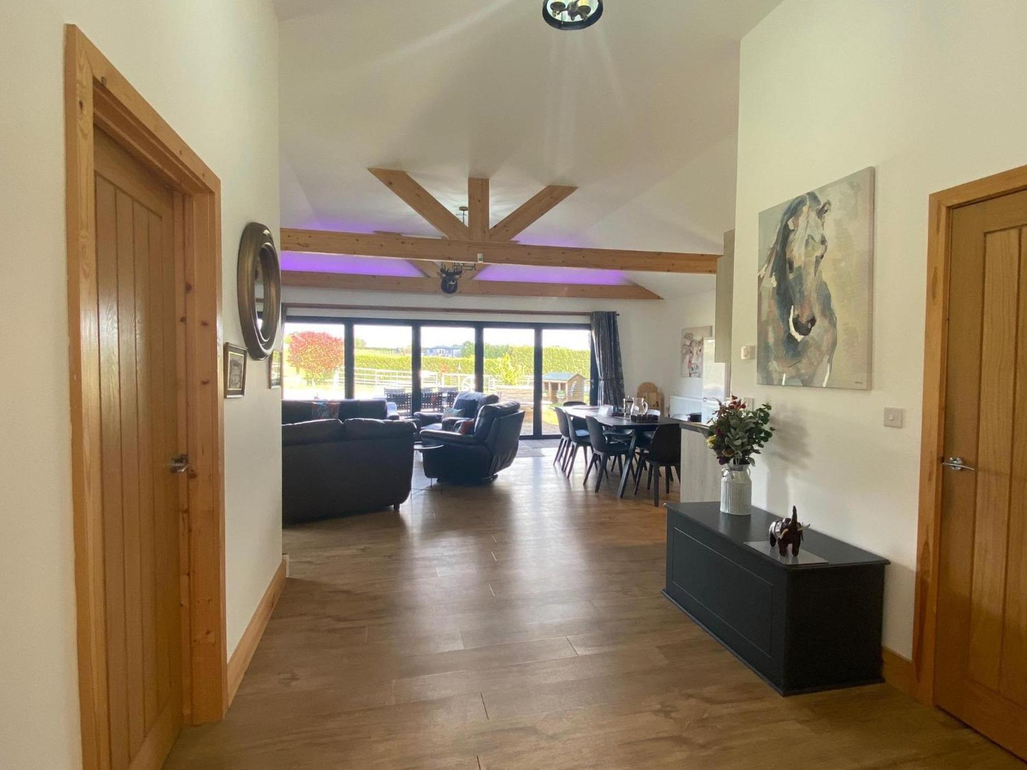 King Richard'S Luxury Lodge - Sleeps Up To 8 ,Dog Friendly ,Near Sherwood Forest At Fairview Farm In Nottingham Set In 88 Acres And Great For Groups,Family Gatherings,Corporate Events Exterior foto