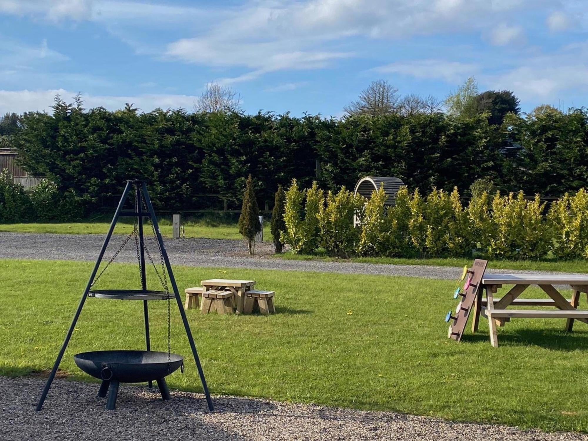 King Richard'S Luxury Lodge - Sleeps Up To 8 ,Dog Friendly ,Near Sherwood Forest At Fairview Farm In Nottingham Set In 88 Acres And Great For Groups,Family Gatherings,Corporate Events Exterior foto